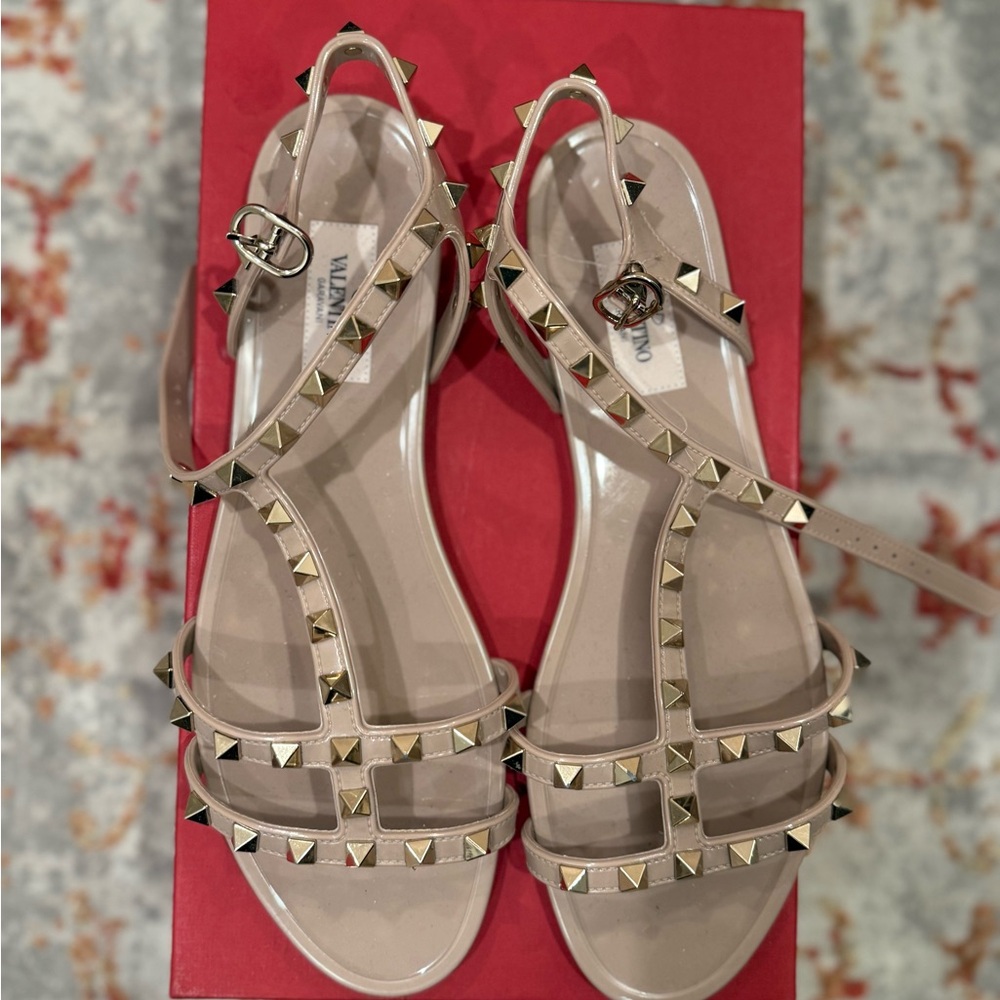 Valentino Nude Rockstud Sandals